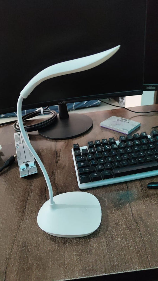 Portable USB Chargeable Table Lamp: Sleek Design for Versatile Illumination